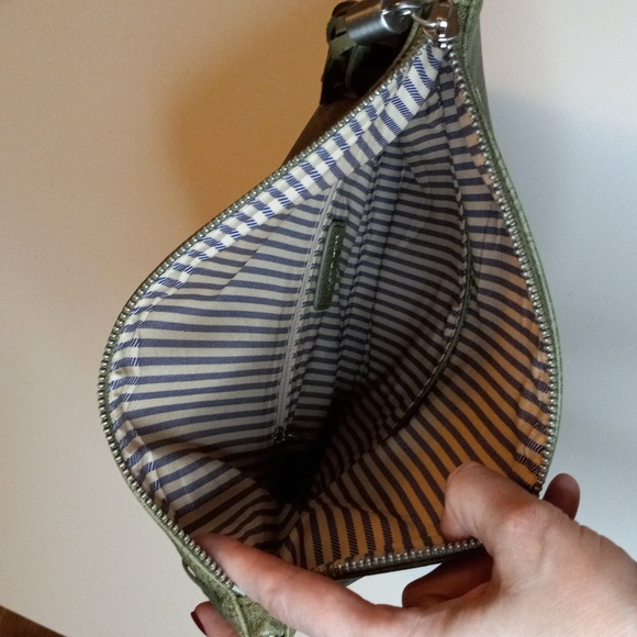 Green Clutch - Moda Luxe - NWOT - Picture 9 of 14